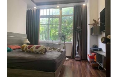 Nhà 7 tầng thang máy, ngang 6,6 mét dài 18 mét, mặt tiền đường Văn Chung, phường 13, quận Tân Bìnhvừa ở vừa kinh doanh